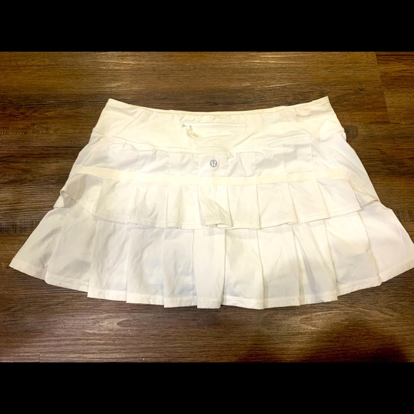lululemon athletica Dresses & Skirts - Lululemon skort